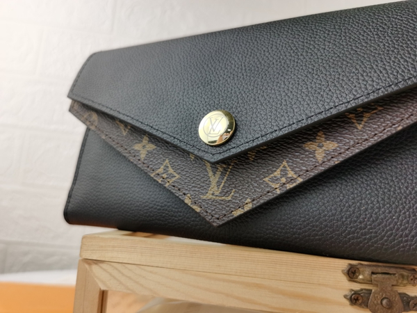 LVコピーウォレット細部ディテール